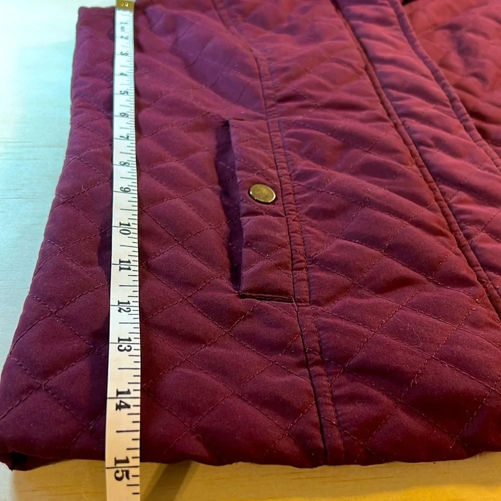 G.H. Bass & Co. Quilted Vest in Plum Sz M